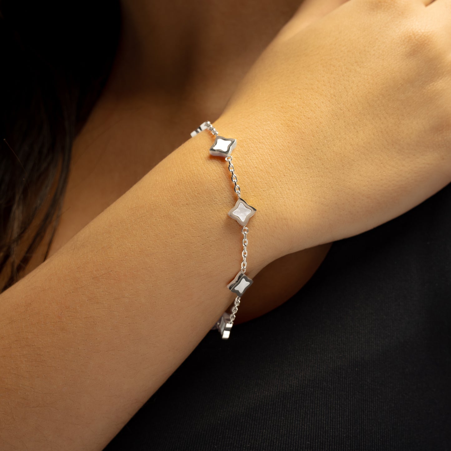 Silver Flower Cable Bracelet - White