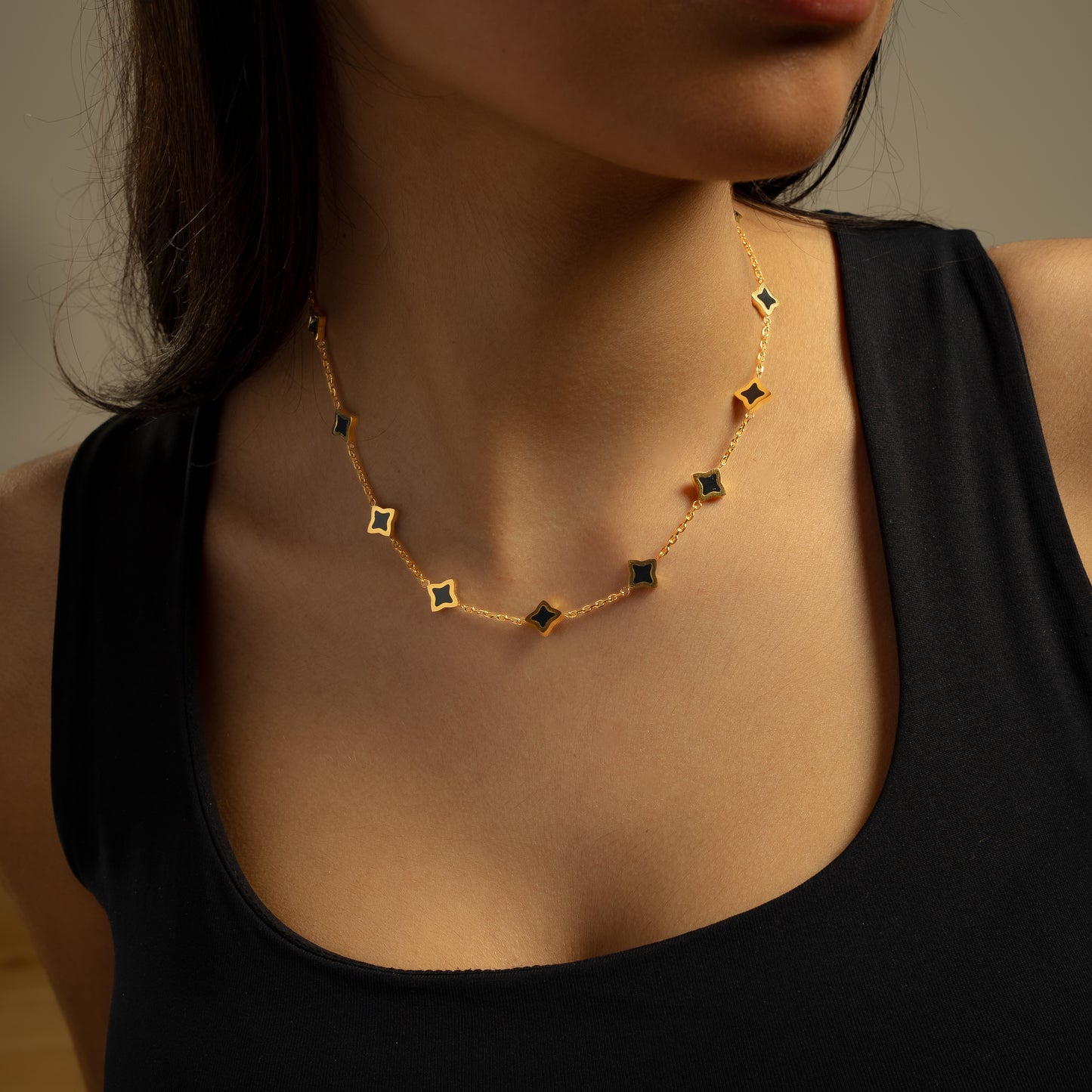 Gold Flower Cable Chain - Black