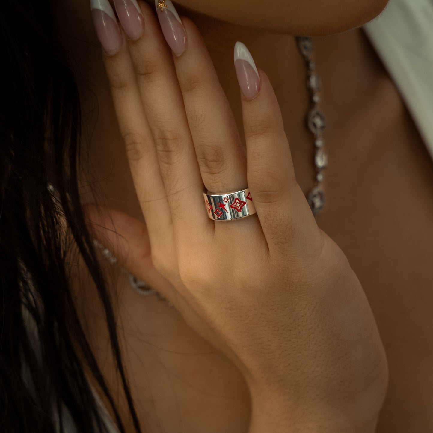 Stars & flowers silver band - Red