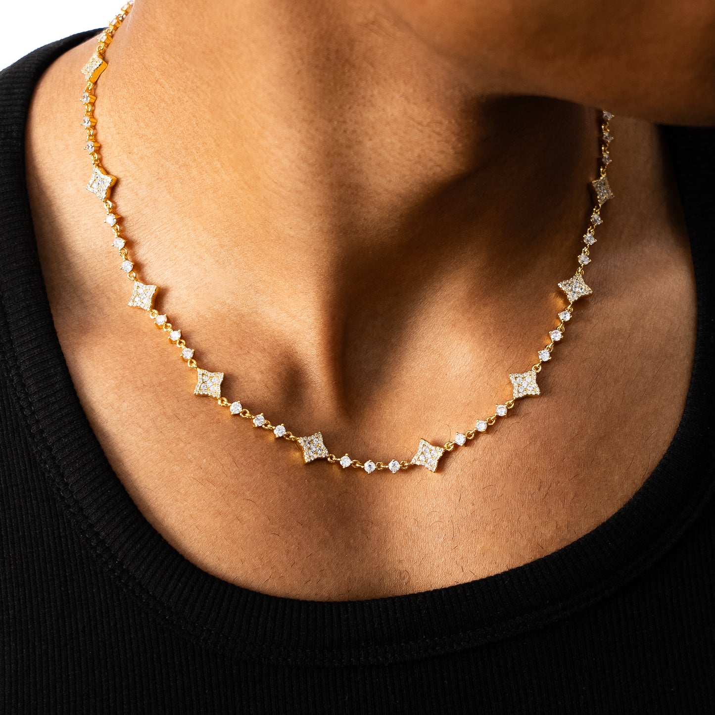 Chaîne Flower Tennis Dorée - Pierres blanches