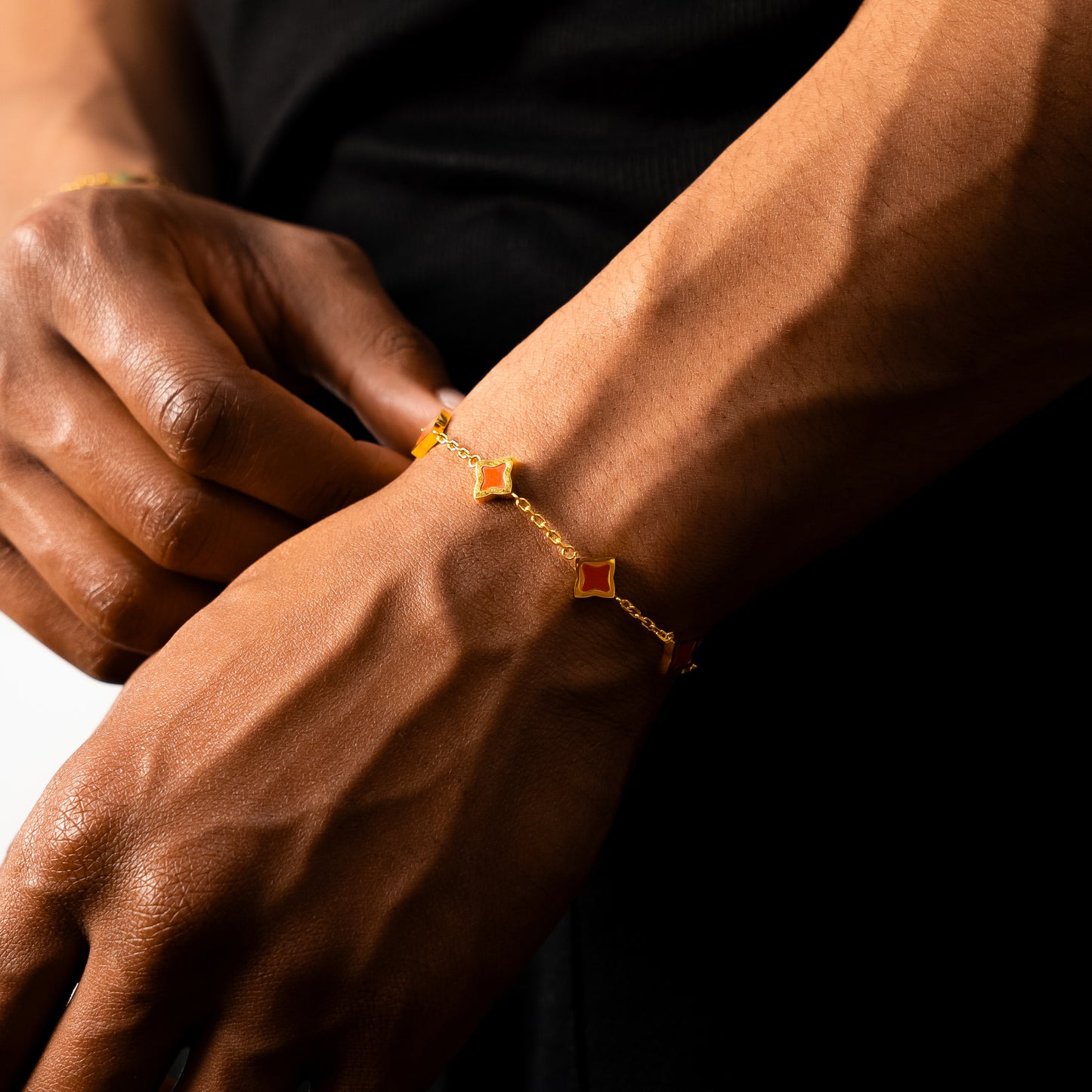 Gold Flower Cable Bracelet - Red