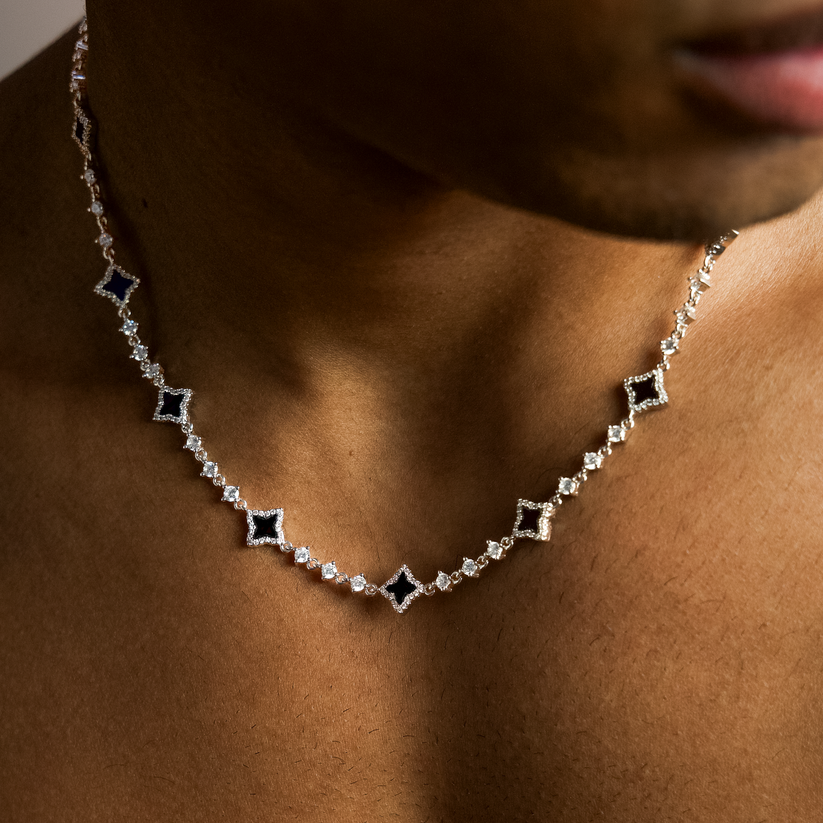 Chain Flower Tennis - 925 Sterling Silver / VVS Moissanite & Onyx