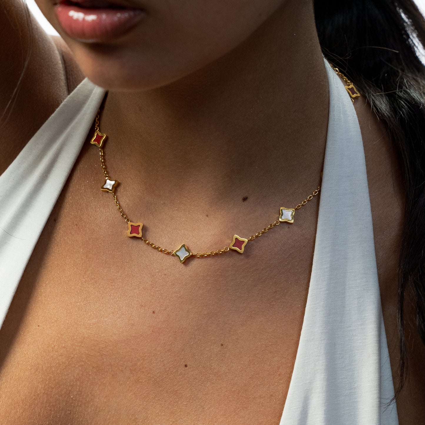 Gold Flower Cable Chain - White & Red Pattern