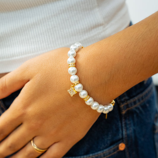 Gold Flower Pearl Bracelet - White Stones