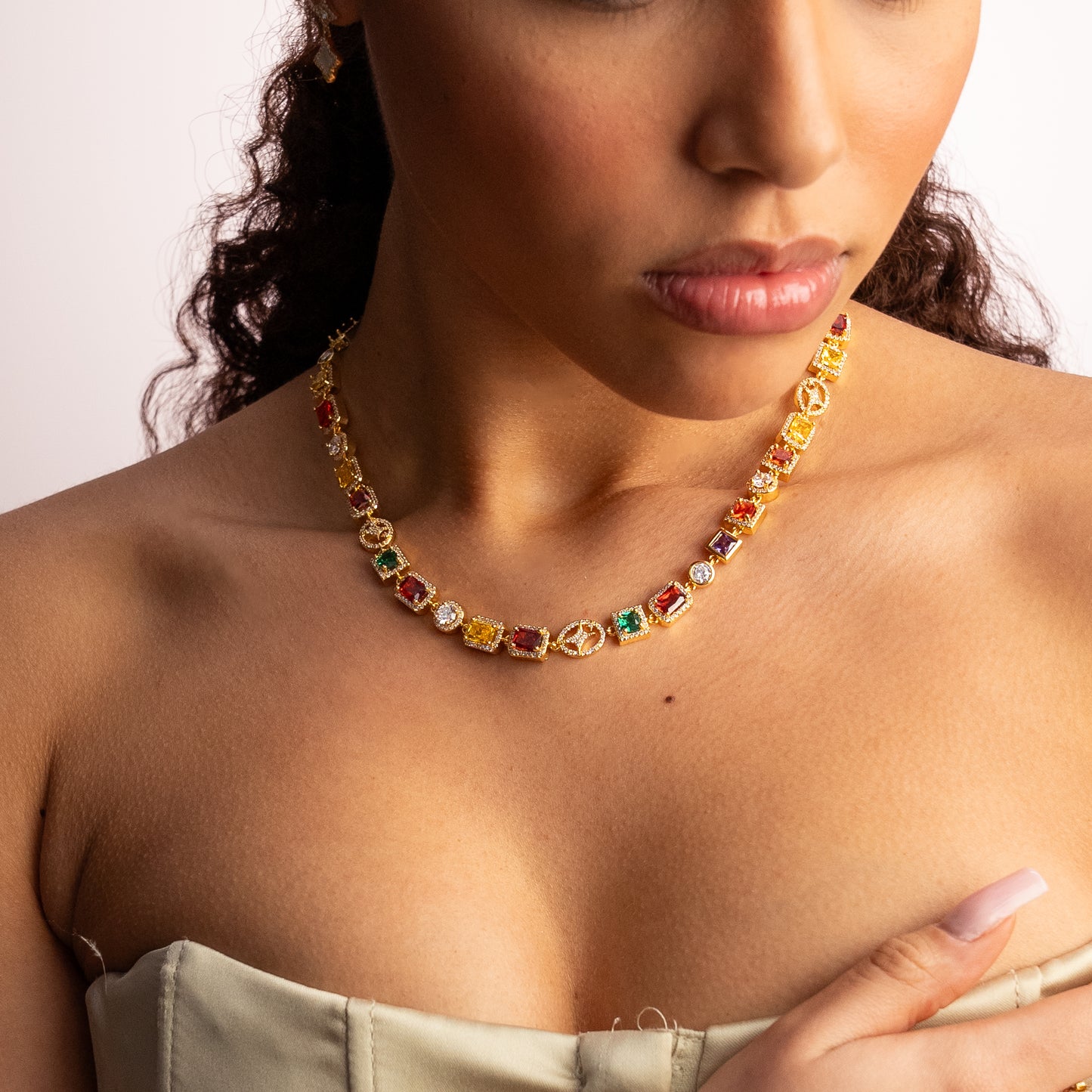 Chaîne Multi Gemstone 8 mm Dorée