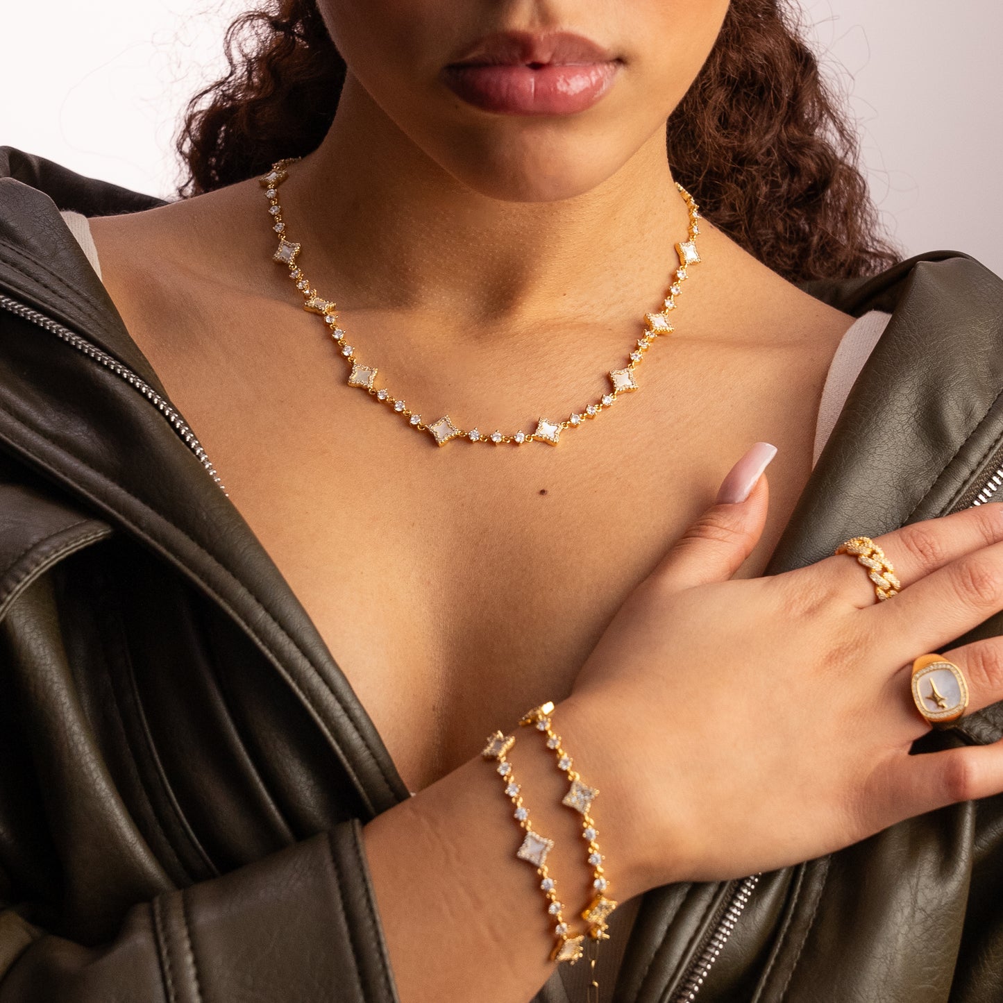 Gold Flower Tennis Chain - White