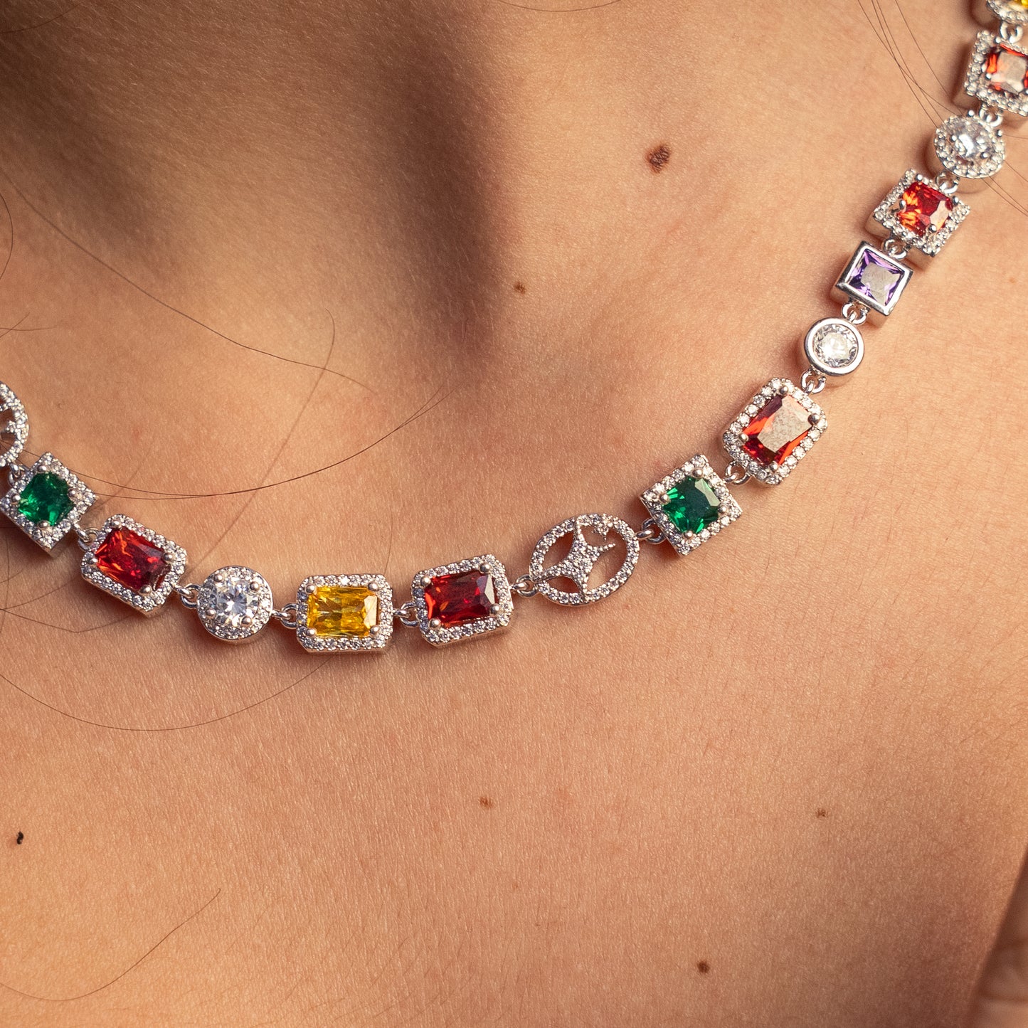 Chaîne Multi Gemstone 8 mm Argentée