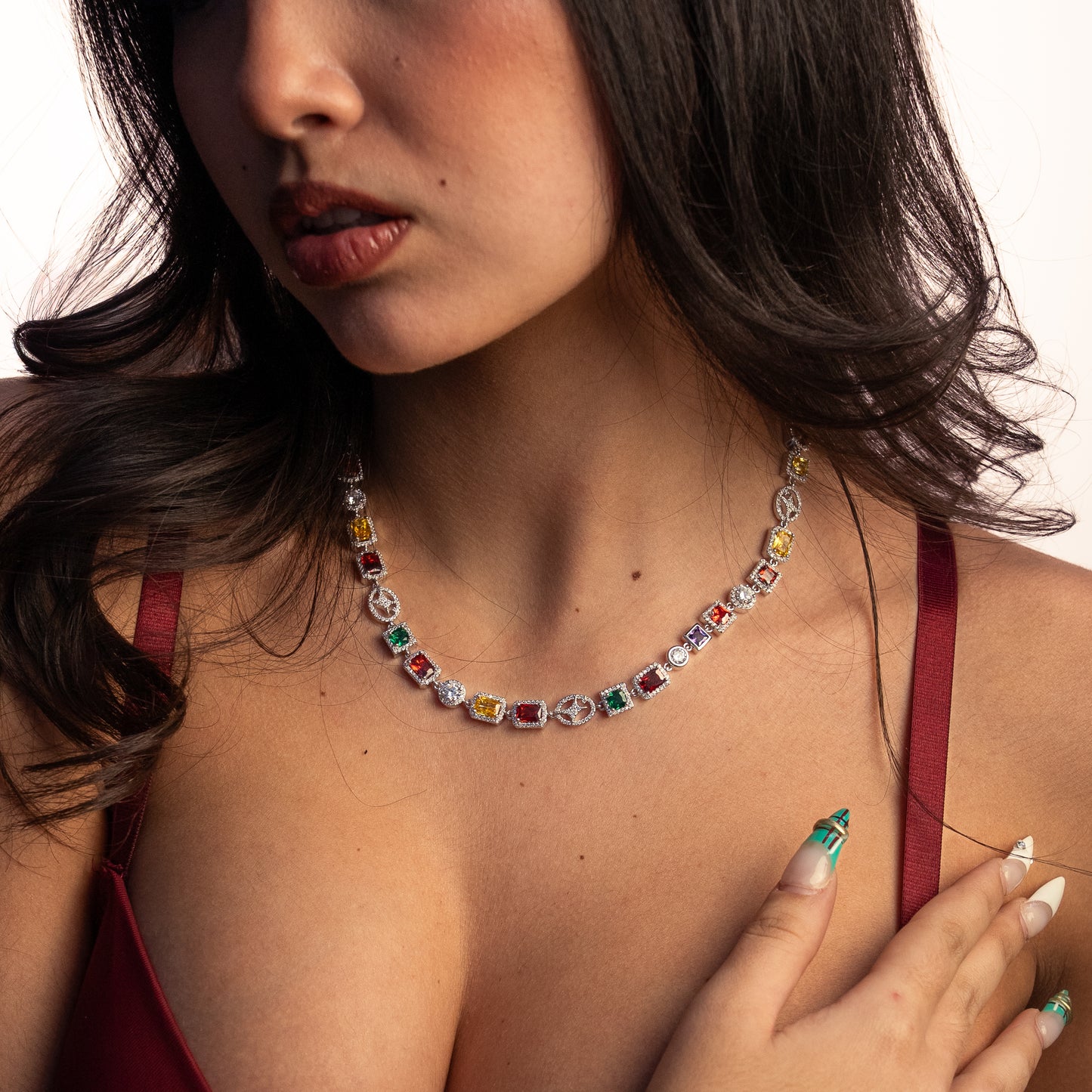 Chaîne Multi Gemstone 8 mm Argentée