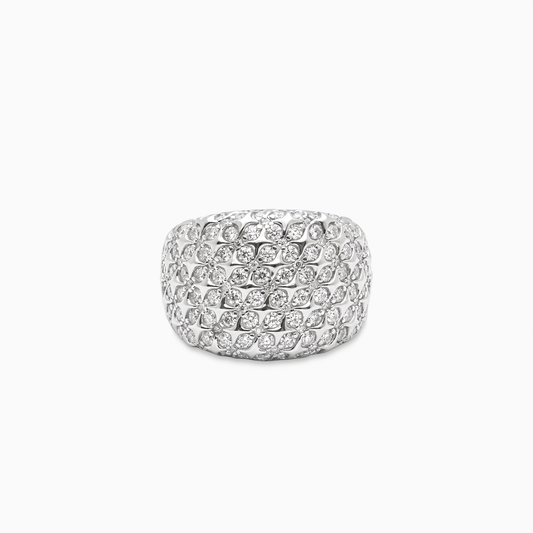 Iced Starfield Round signet ring - 925 Sterling Silver / VVS Moissanite